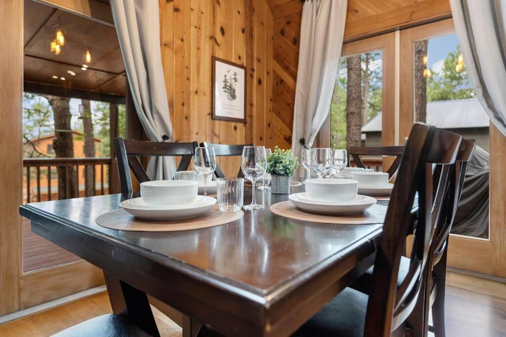 Luxury Cabin Oasis Getaway Heart Of Munds Park Esterno foto