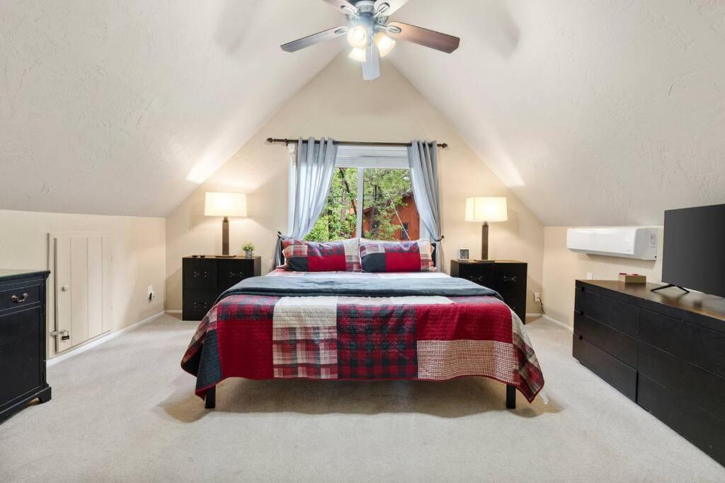 Luxury Cabin Oasis Getaway Heart Of Munds Park Esterno foto