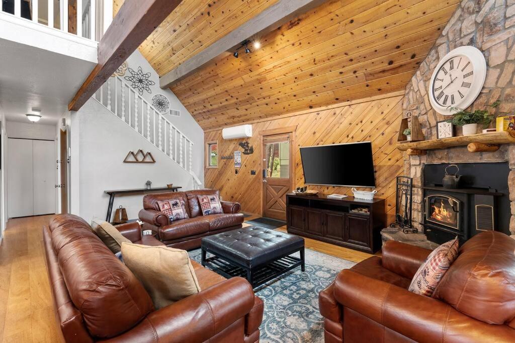 Luxury Cabin Oasis Getaway Heart Of Munds Park Esterno foto