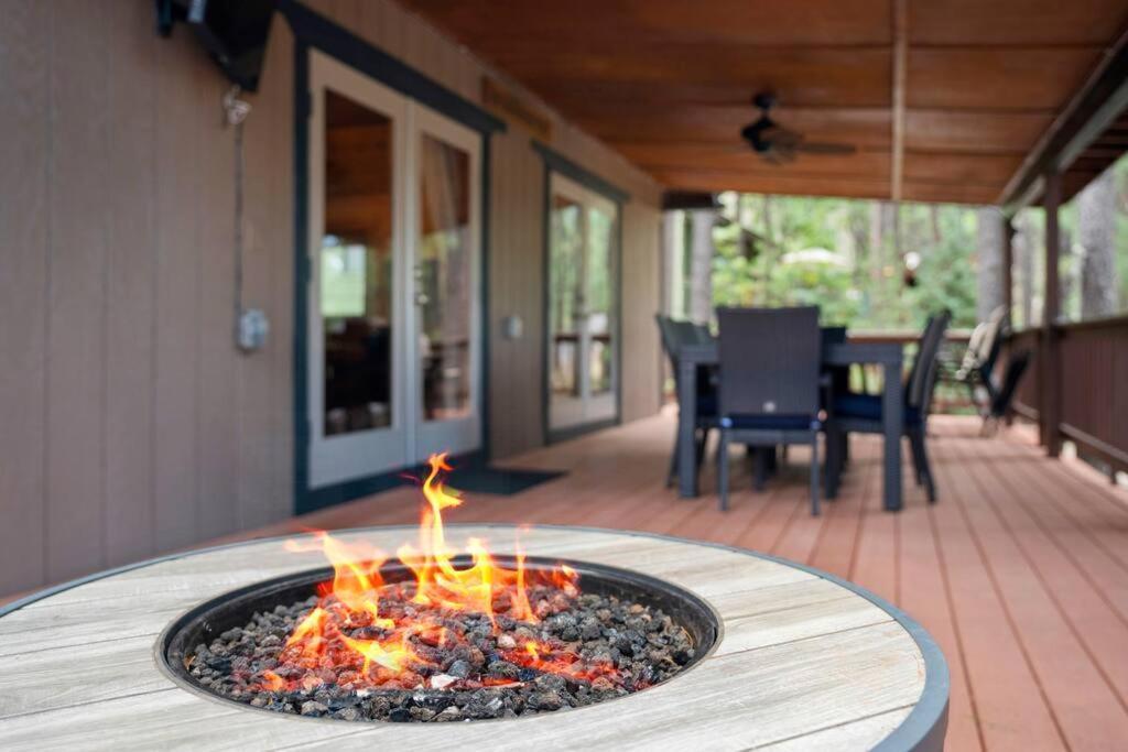 Luxury Cabin Oasis Getaway Heart Of Munds Park Esterno foto