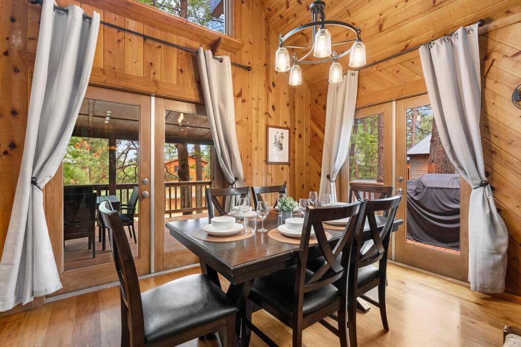 Luxury Cabin Oasis Getaway Heart Of Munds Park Esterno foto
