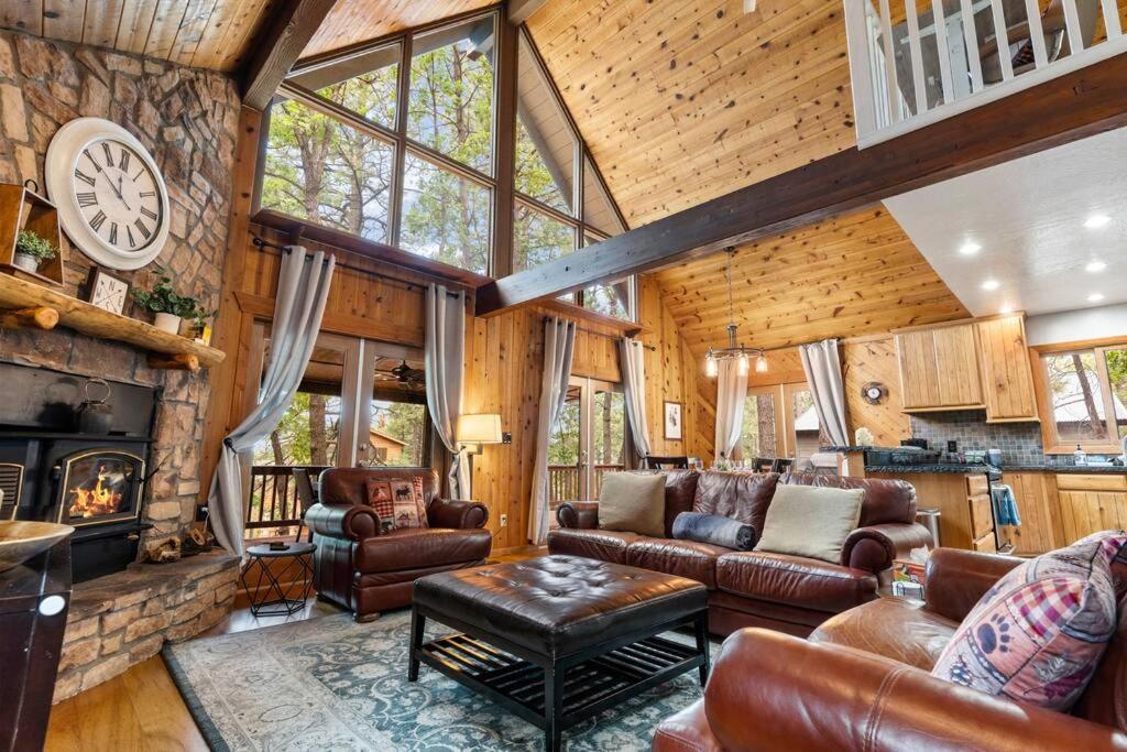 Luxury Cabin Oasis Getaway Heart Of Munds Park Esterno foto