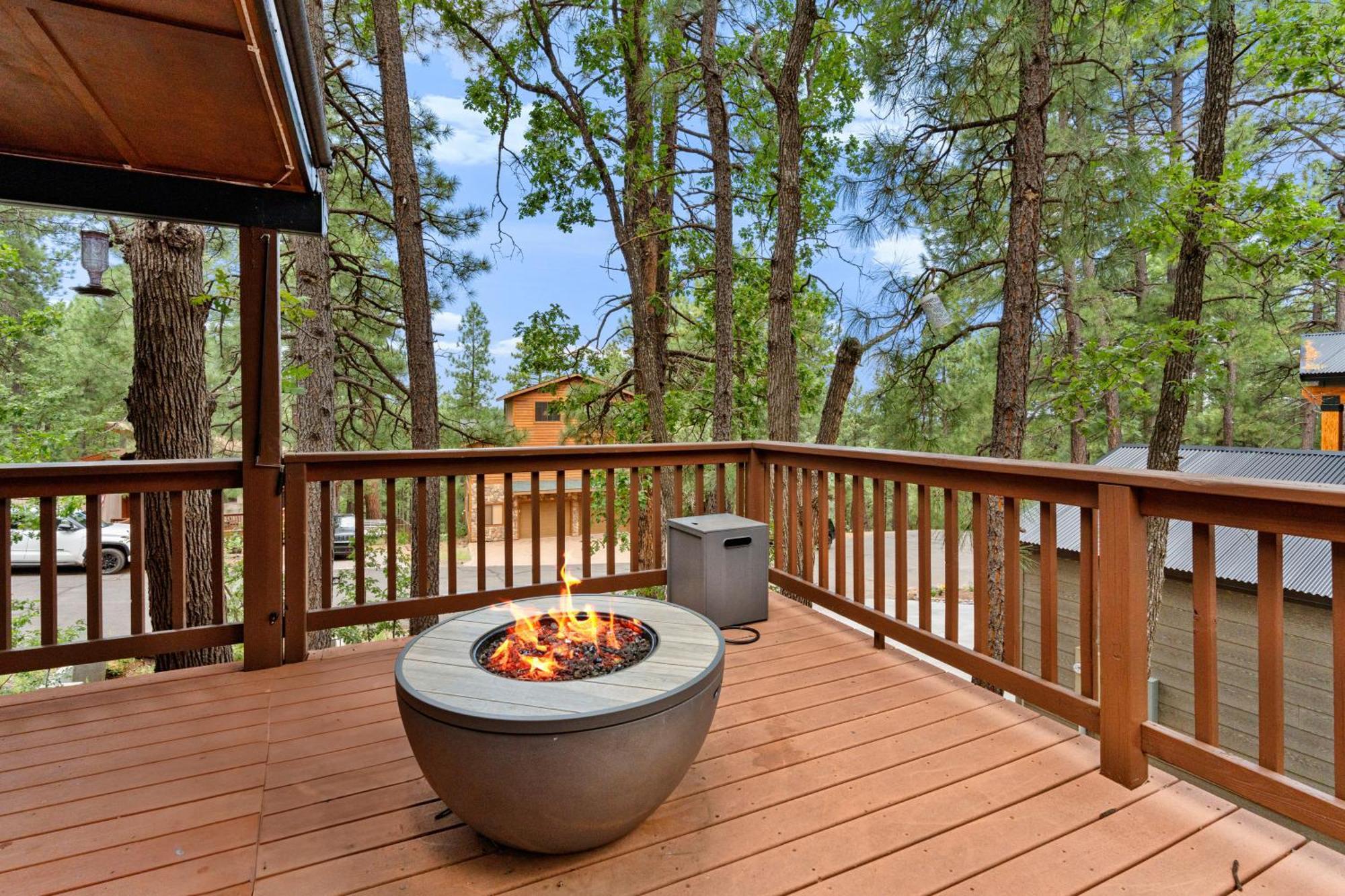 Luxury Cabin Oasis Getaway Heart Of Munds Park Esterno foto